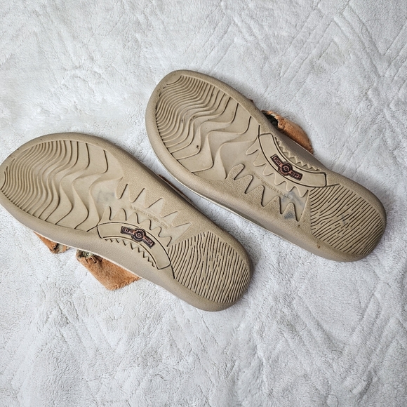 Earth Shoe 7W Conway Amber Tan Suede Beaded Boho Slide Sandals - Picture 8 of 10